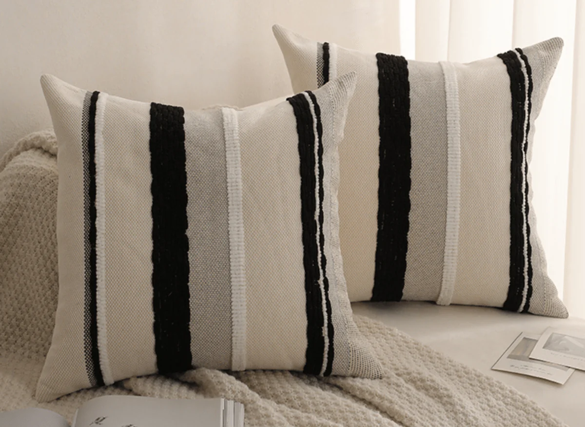 Coussin texturé noir et blanc écru 45x45 cm NEXUS