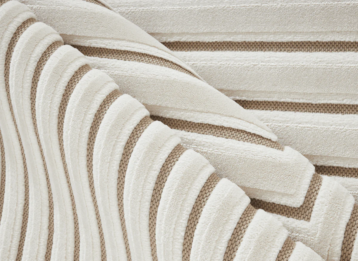Tapis blanc écru à motifs chevrons 160 x 230 cm AMELIO - Image 2